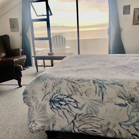 Ollava Guesthouse Саймонстаун Экстерьер фото