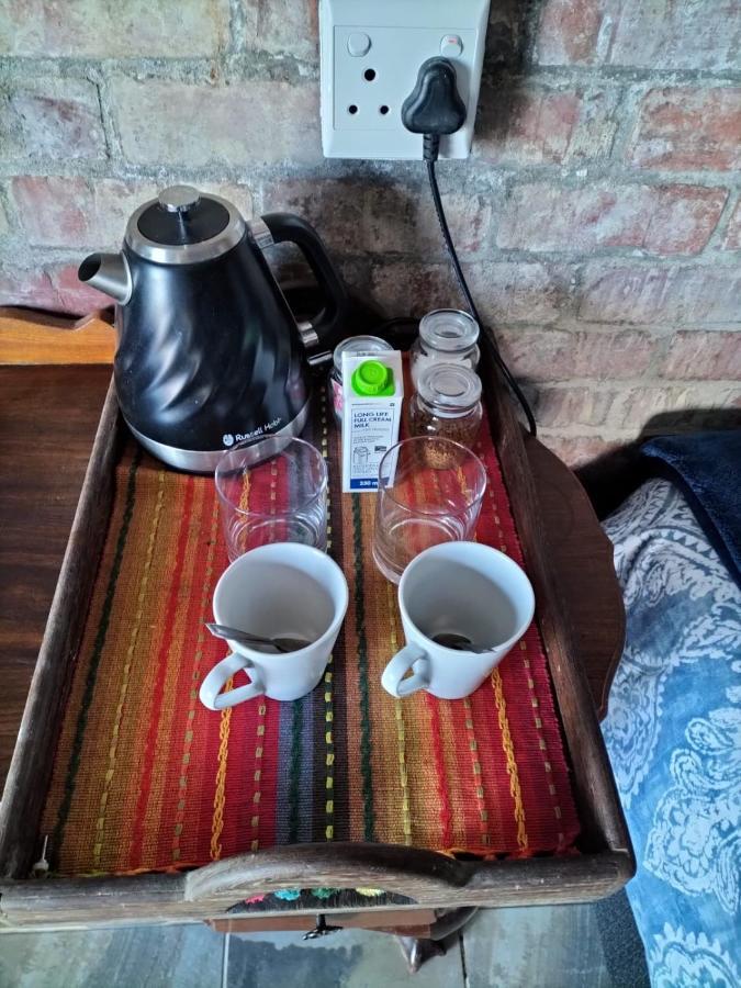 Ollava Guesthouse Саймонстаун Экстерьер фото