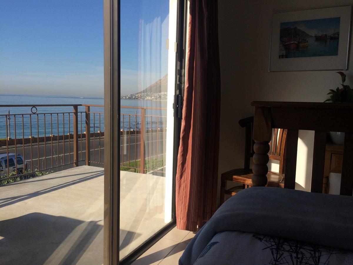 Ollava Guesthouse Саймонстаун Экстерьер фото